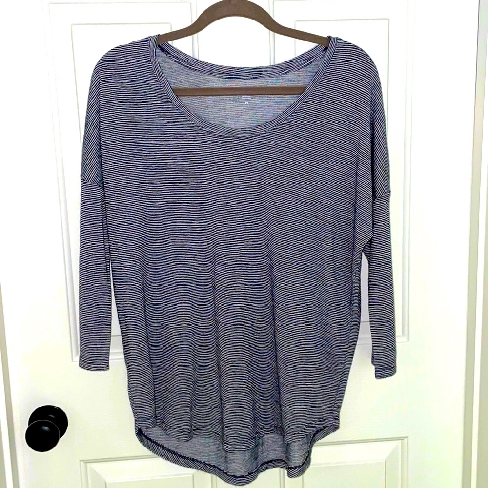 LOFT Navy/White striped 3/4 sleeve T-shirt, size M